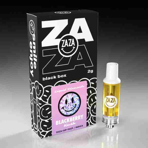 A box containing a bottle of Zaza blackberry Black Box Liquid Diamonds Cartridges 2g.
