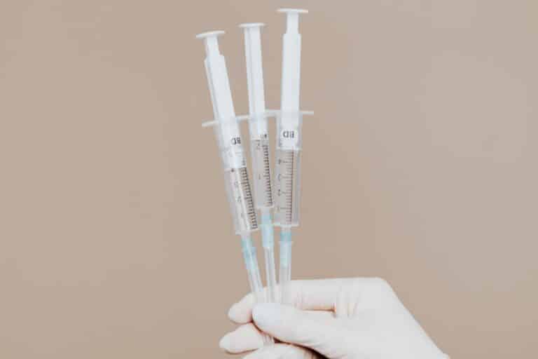 How to Use Distillate Syringe: A Step-by-Step Guide