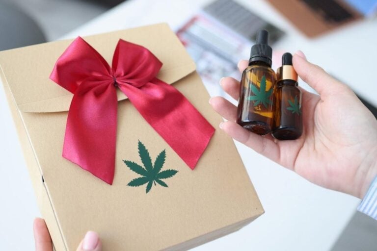 A customer receives a parcel containing THCA products